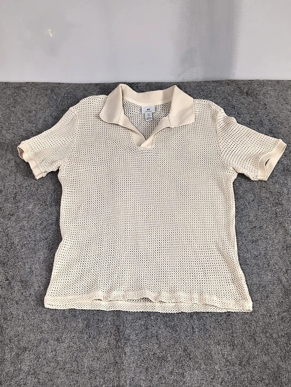 H&M  Regular Fit Crochet-Look Polo Shirt in Cream Size Medium